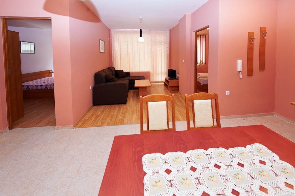 Apartments Dimitrovi 포마리 객실 사진
